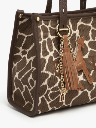 1000007872258 camel