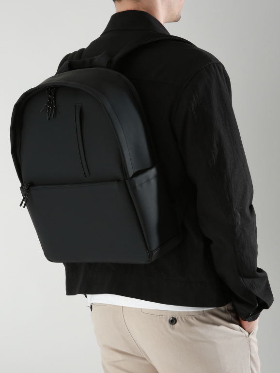 2-compartment backpack with 15\" laptop sleeve