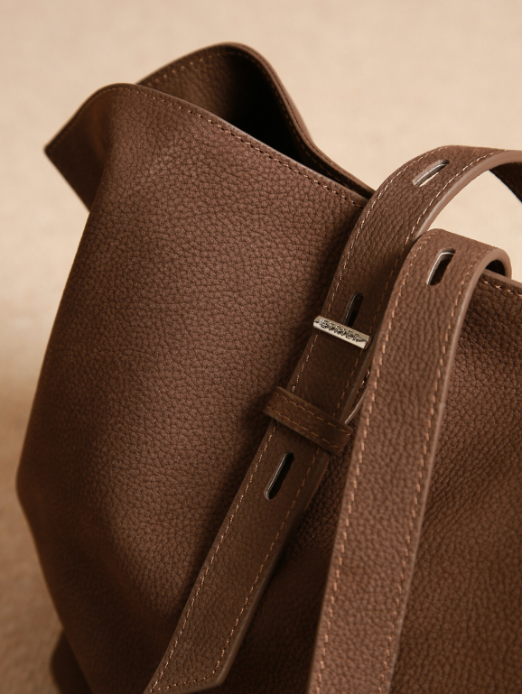 Sac porté épaule A4 CAVALIER NUBUCK